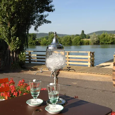 Les Canisses Hotel 3*