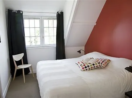 Les Canisses Hotel Saint-Pierre-la-Garenne