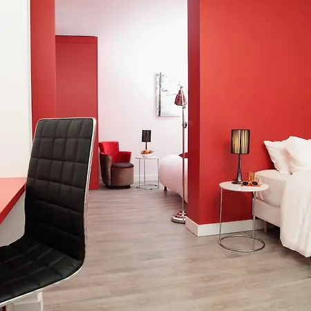 Les Canisses 3* Saint-Pierre-la-Garenne