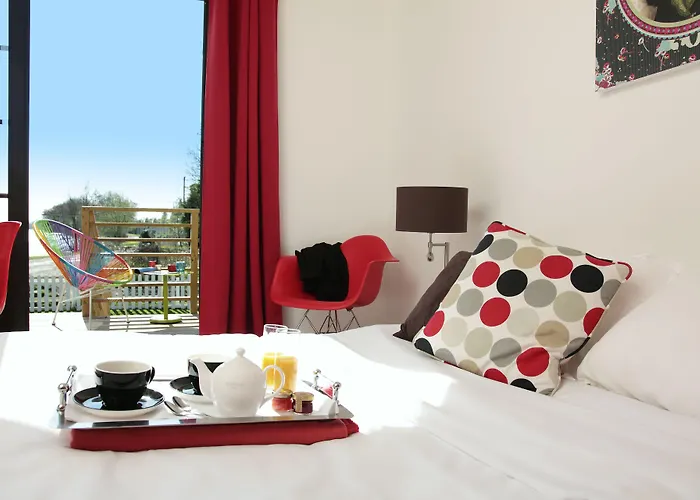 Les Canisses 3* Saint-Pierre-la-Garenne