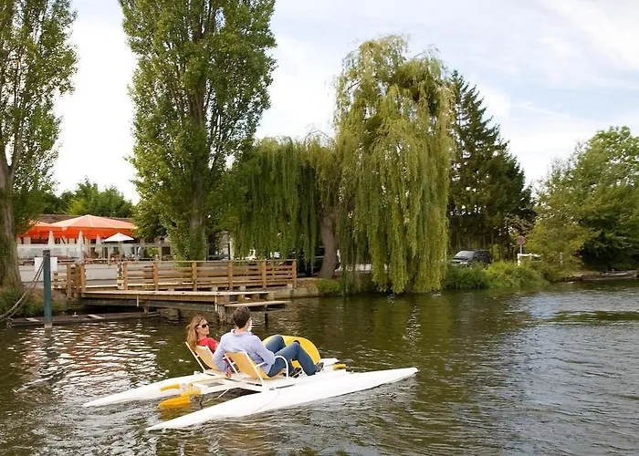 레 카니스 Saint-Pierre-la-Garenne