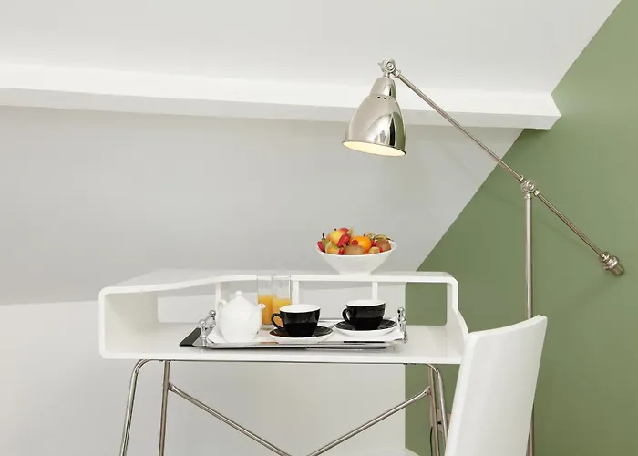 Les Canisses מלון